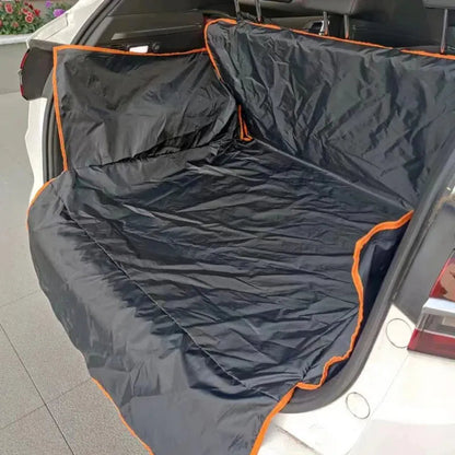 Funda protectora para asiento de auto con bordes naranjas, ideal para mascotas